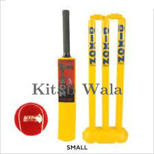 DIXON (PLASTIC) CRICKET SET SMALL